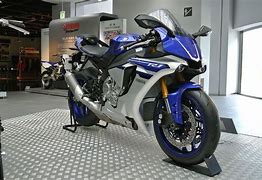 Image result for 2018 Yamaha YZF-M1