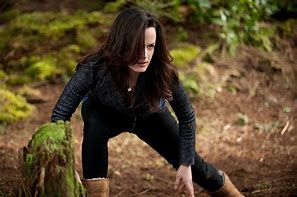 Image result for Esme Cullen Breaking Dawn