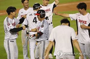 Image result for LG Twins Lotte Giants