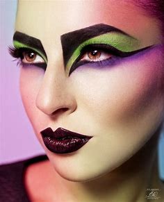 #Beauty or Art? Stunning Avant Garde #Makeup ... | Creative Makeup in 2019 | Witch makeup, Crazy makeup, Halloween makeup