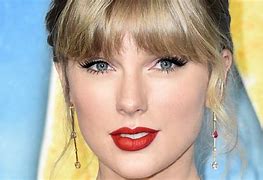 Image result for How Tall Taylor Swift