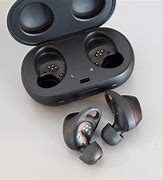 Image result for Galaxy Buds vs Gear Iconx