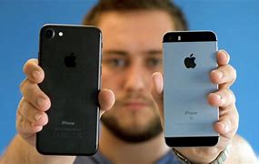 Image result for iPhone 7 vs iPhone SE