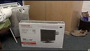 Unboxed : Toshiba 22" LCD TV, model number 22DL702