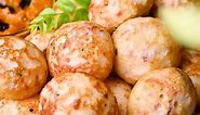 Kuzhi Paniyaram is a popular South Indian breakfast dish, known as paddu, appe, guliappa, gulittu, yeriyappa, gundponglu, ponganalu. Kuzhi Paniyaram’s batter is made of urad dal and raw rice, similar in composition of idli and dosa batter. #southindianfood #appe #kuzhipaniyaram #indianbreakfast #snacktime #lunchboxideas #breakfastideas #idli #dosa | Binjal's VEG Kitchen