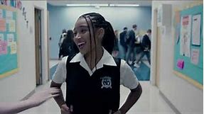 Starr arrives at Williamson school in The Hate U Give clip 3
