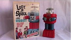 1966 Remco Lost In Space Robot [Review]