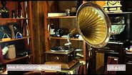 Antique His Master's Voice Horn Gramophone in Excellent Condition. Great Britain, 1905-10