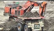 hitachi 3600 excavator loading Caterpillar 789B