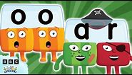 BOO! 👻 Letter Teams 'OO' and 'AR' | Halloween Phonics | Learn to Read for Kids