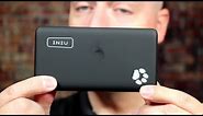 Review: INIU Portable Charger, USB C Slimmest & Lightest Triple 3A High-Speed 10000mAh Power Bank