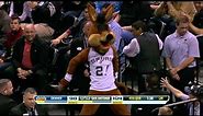 Spurs' Mascot 'The Coyote' Loses His Eyes