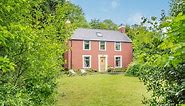 Stunning Two Bedroom Cottage in Two Acre Welsh Woodlands