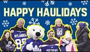 Toronto Maple Leafs & Carlton the Bear get into the Holiday spirit 🎁