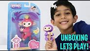 UNBOXING & LET'S PLAY - FINGERLINGS - Robotic Baby Monkey by WowWee 2017