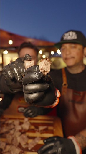 𝘼𝙍𝙂𝙀𝙉𝙏𝙄𝙉𝙀 🇦🇷 𝘼𝙎𝘼𝘿𝙊 🔥 A collaboration w/ one of my best friends @Al Frugoni Open Fire here at my #backyard#backyardbirthdayinvite a blast cooking this Argentinian Asado from @Corte Argentino on my @Tagwoodbbq surrounded by dozens of our friends / fellow content creators and family. The Star of the show was the Vacio but we also grilled up some Mojellas aka sweetbreads, Blood sausage and some Argentine pork sausage. Good Times & Good Vibes. _______________________________________ 