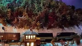 2 rail o gauge at the Brandywine Museum of Art! A fantastic Christmas display set up every year to the delight of museum goers in SE Pennsylvania | Rail Brothers
