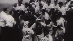 Giants complete sweep of Indians in 1954 World Series