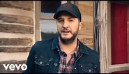Luke Bryan - What Makes You Country (Official Music Video)