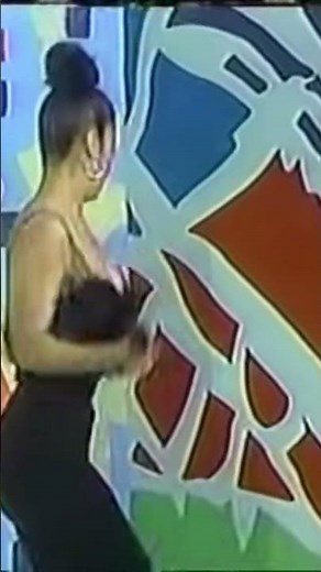 Selena Quintanilla’s INCREDIBLE Footwork—30 Years Later, Her Talent Still Shines! 😍🔥 #shorts