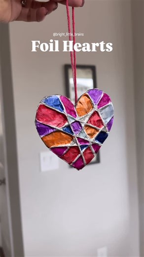 Rozanne | Bright Little Brains on Instagram: "SAVE & try this beautiful FOIL ART craft idea!! ❤️ MATERIALS you’ll need: 👉🏼 Cardboard 👉🏼 Utility knife 👉🏼 Yarn 👉🏼 Foil 👉🏼 Colored permanent markers You can make a garland, create a hanging ornament, paste it onto paper, and hang it as artwork. Have FUN!! 🫶🏻"