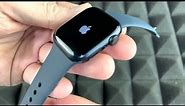 Apple Watch Series 7 GPS, 41mm Midnight Aluminium Case with Midnight Sport Band Unboxing