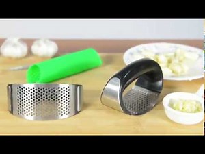 How to USE new version Garlic Press Rocker - Stainless Steel Garlic Mincer Crusher and Peeler (2019)