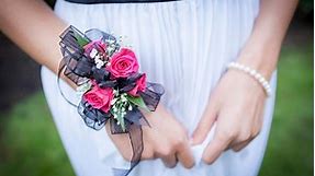 13 Alternative Prom Corsages for a Look That's Uniquely You | LoveToKnow
