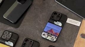 Чехол KAWS для iPhone The North Face 🥼 🏔️
