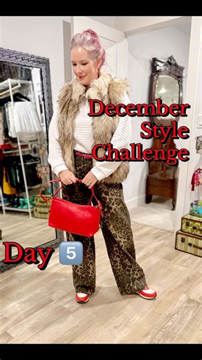 Day 5/31 Dec Style Challenge-Favorite sweater & Jeans❤️ #stylechallenge #ootd #outfitideas #style