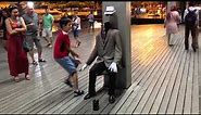 Funny video: The man with no face no head in Barcelona. Headless Man. Super PRANK !!