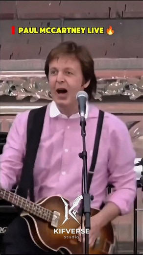 Sir Paul Performing "Get Back" Live 🎸🎶#paulmccartney #thebeatles #classicrock #70s #shorts #kifverse