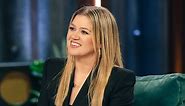 Kelly Clarkson Debuted a Daring New Haircut and Totally Pulls It Off: See the Look