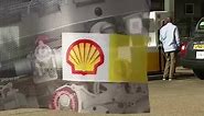 Shell and TotalEnergies profits slump as oil and gas prices cool