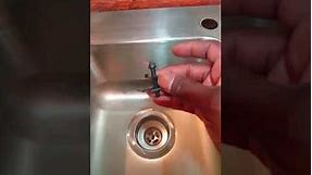 How to install sink clips