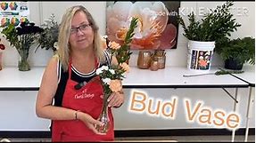 How to make a Bud Vase Flower Arrangement