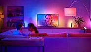 Lo nuevo de Philips Hue es una tira LED multicolor que se coloca detrás del televisor y se ilumina en función del contenido
