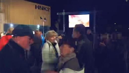 ✨🎥 Spektakularno otvorenje nove scene Hrvatskog narodnog kazališta u Zagrebu — HNK2! ✨ Ovaj veliki kulturni događaj pratilo je više od 100.000 gledatelja iz cijele Hrvatske, uživo u gledalištu, ispred nove scene u parku HNK2, kao i na Prvom programu Hrvatske radiotelevizije. Nova scena HNK predstavlja izuzetan produkcijski i umjetnički poduhvat, važan za budućnost hrvatskoga kazališta. 🎭 Na otvorenju su sudjelovala sva tri ansambla HNK u Zagrebu - Drama, Opera i Balet u programu Slava umjetnos