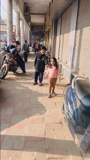 Guys mei jarhi hun bhai ke sath 🥰😍 #sisterbrother #cute #wintervibes