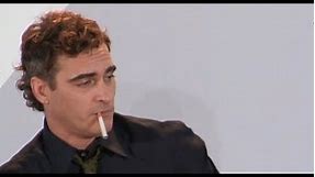 Joaquin Phoenix And Smoking 🚬🚭