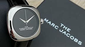 Marc Jacobs The Cushion Black Dial Ladies Watch (Unboxing) @UnboxWatches
