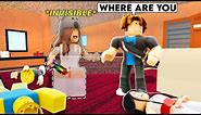 BECOMING INVISIBLE to TRICK PLAYERS in Roblox Murder Mystery 2!