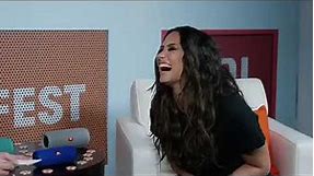1 minute of laughing With Demi Lovato