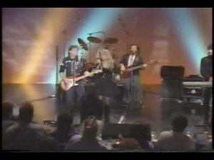 Carlene Carter 1990 Performance with Southern Pac 0