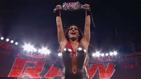 Beth Phoenix vs. Nikki Bella - Divas Championship: Raw, April 23, 2012