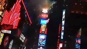 Times Square New Year's 2005 Ball Drop (Rare Extended)