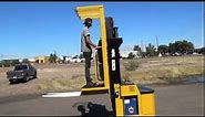 2004 Yale OSO30ECN24TE089 - Stand-Up Order Picker Forklift for Sale in Phoenix, AZ