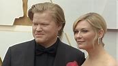 Kirsten Dunst joins husband Jesse Plemons at 2022 Oscars