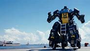 Il vero Transformer: questo mega robot da 3,5 tonnellate si trasforma in un'auto in pochi secondi