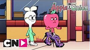 Appel en Uitje | Appel is groot en verliefd! | Cartoon Network